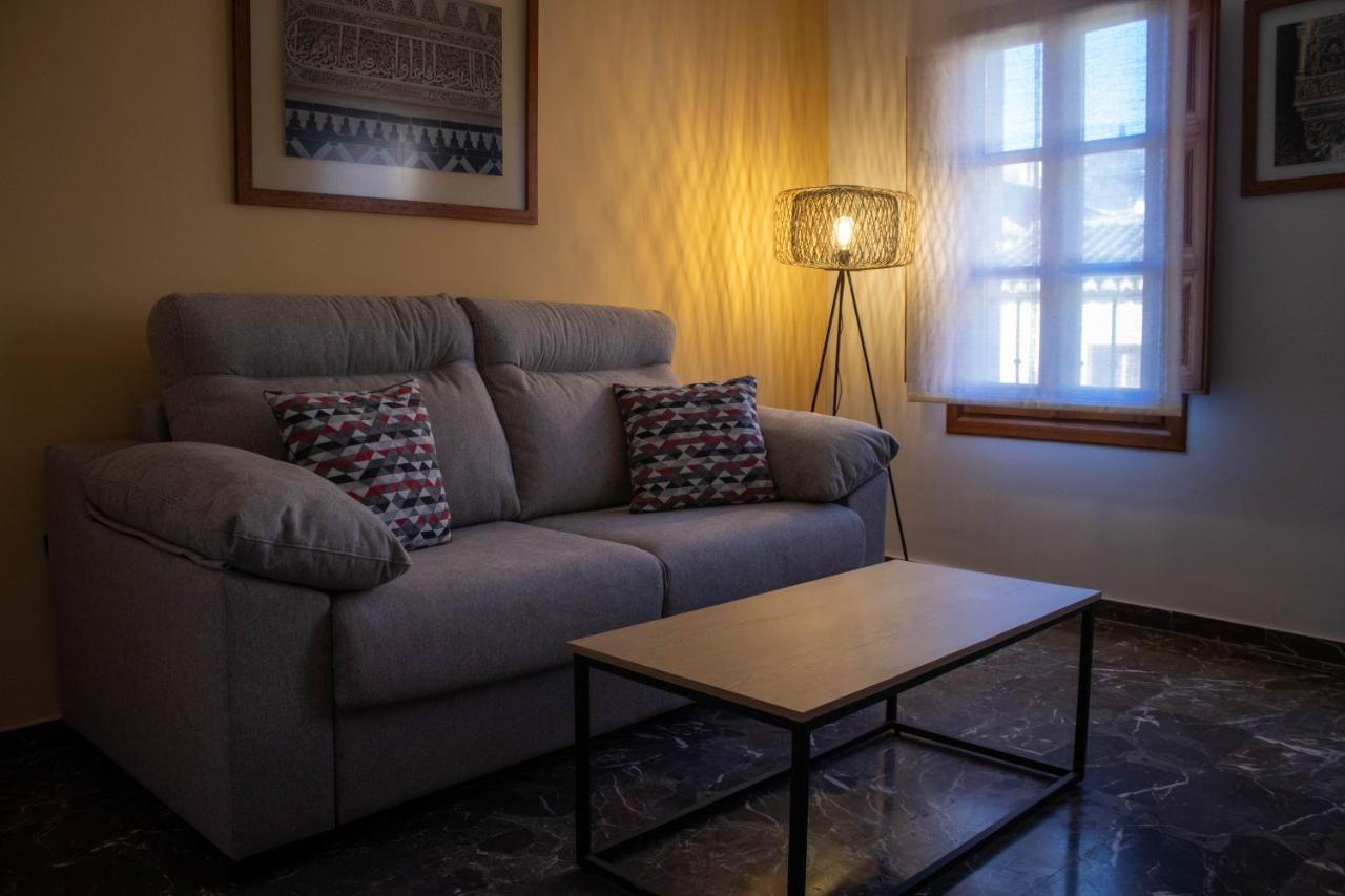 Appartamento Atico Con Terraza En Cuesta Gomerez