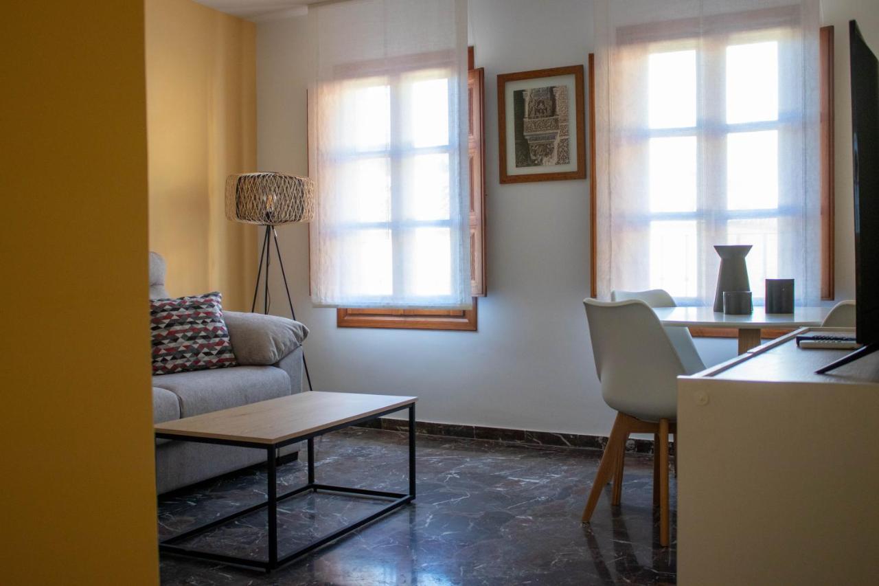 Appartamento Atico Con Terraza En Cuesta Gomerez *